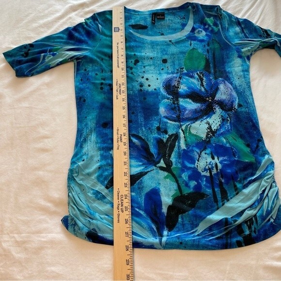 Blue Aqua Black Floral Abstract Sparkle Studded Short Sleeve Scoop Neck Top SZ L - Picture 10 of 11